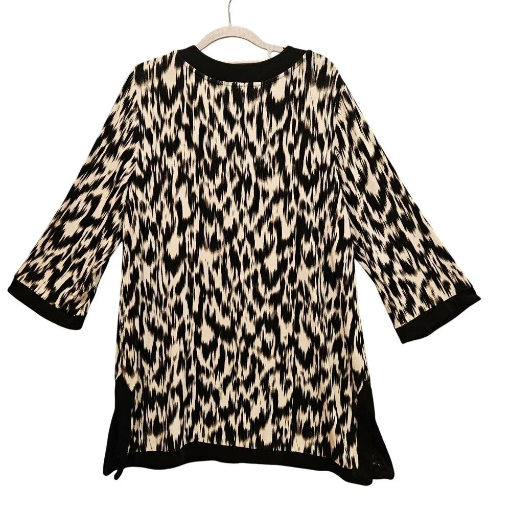 Chico's Size 3 Tunic Womens 16 Black White  Animal Print Stretchy Flowy Career - Picture 2 of 11